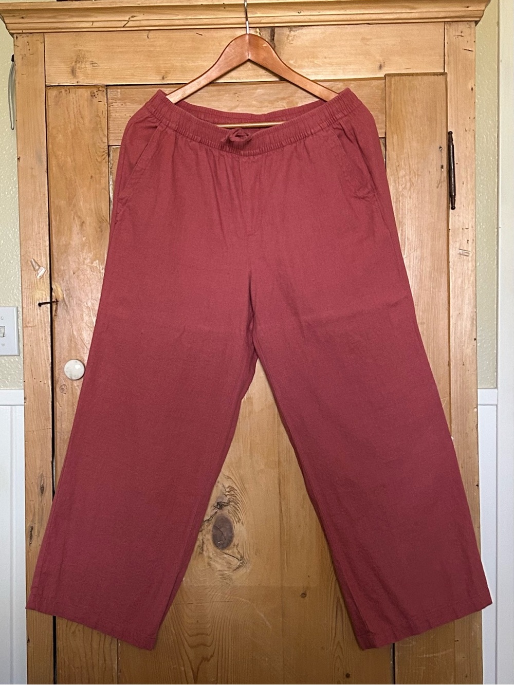 Old Navy Wide-Leg Drawstring Pants in Rust